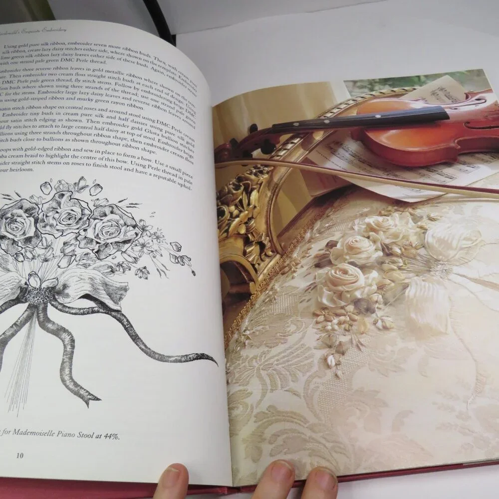 Exquisite Embroidery By Robbyn MacDonald Hardback